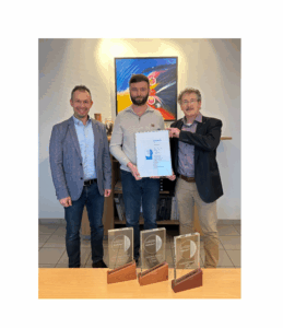 CrefoZert 2025 - Sechste CrefoZert-Auszeichnung für Flavex